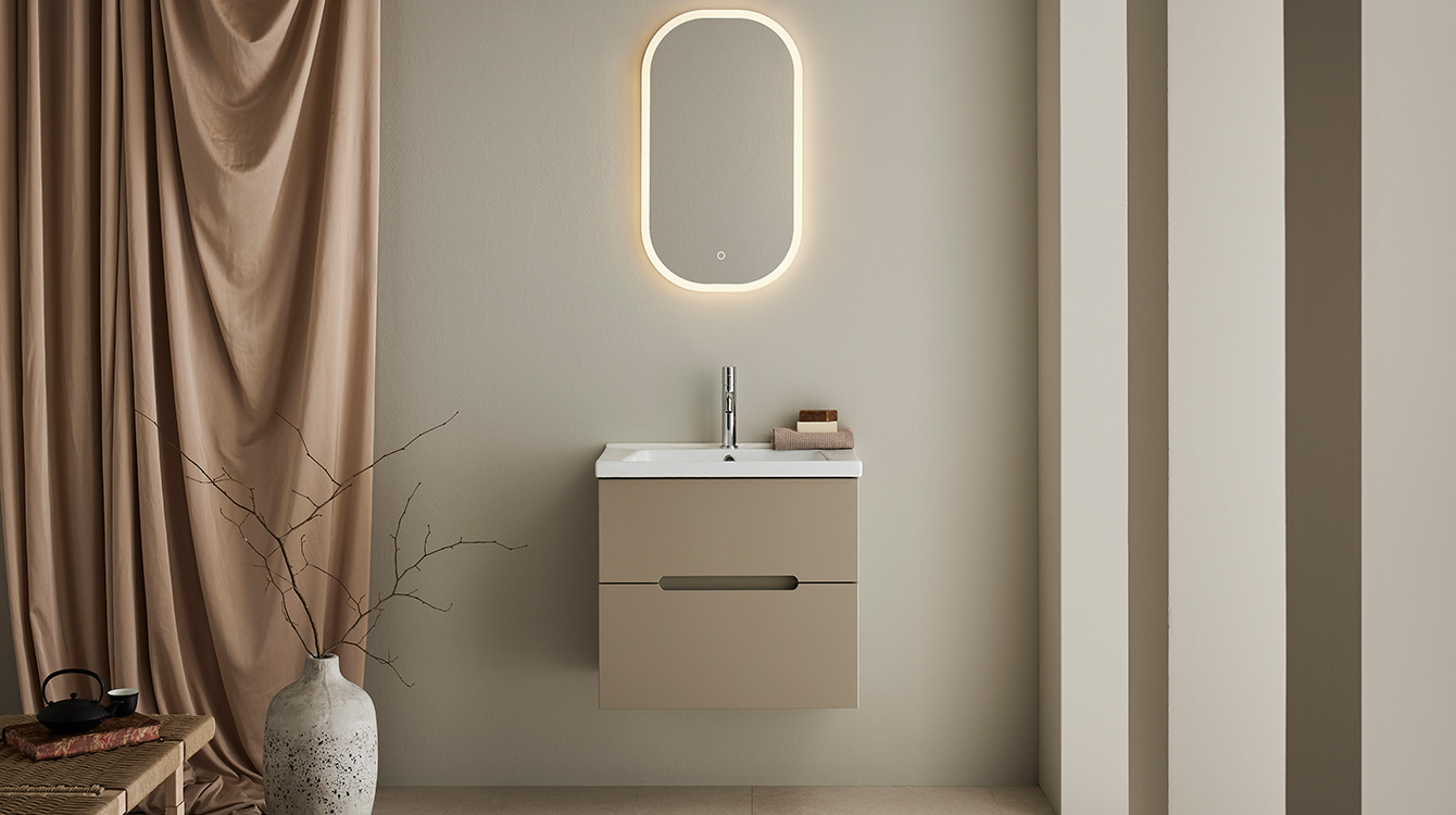 Hafa Clay 600 badeværelsesmøbler med Store Soft speil