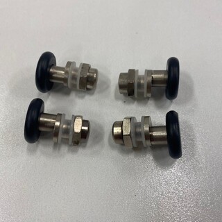 Hjul Til En Dør (Brusekabiner/Dampere)