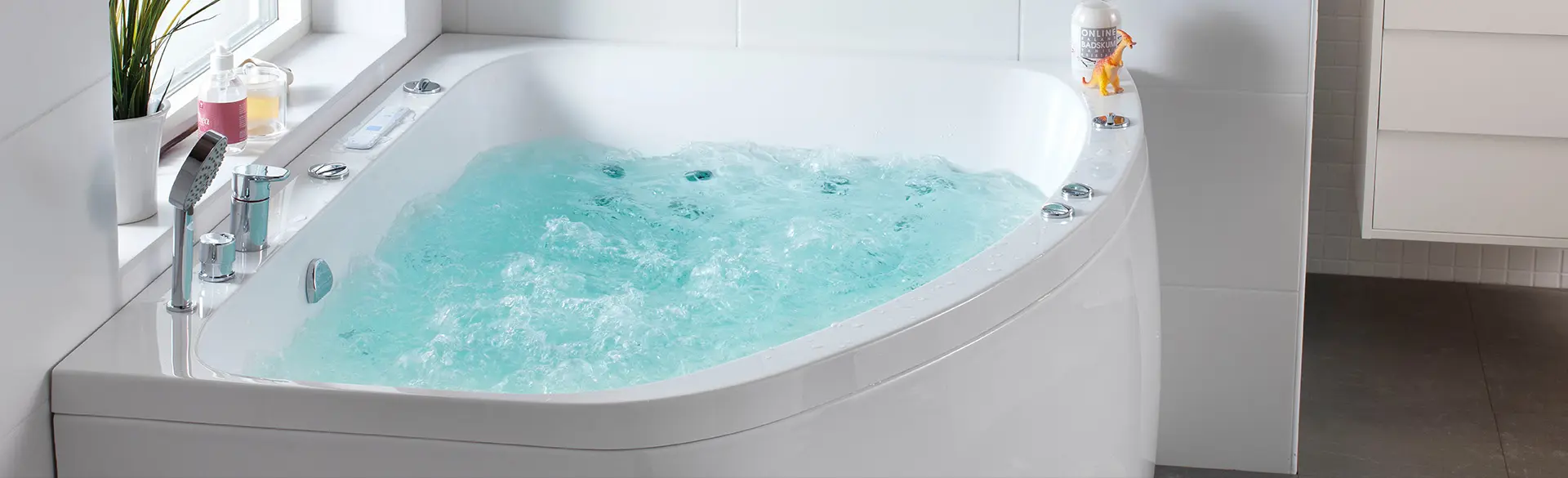Massagebadekar Hafa Aqua
