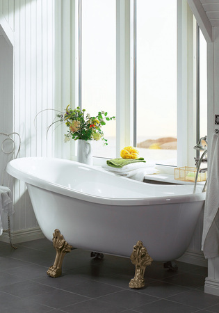 Queen 1570 Inkl Antik Løvefødder