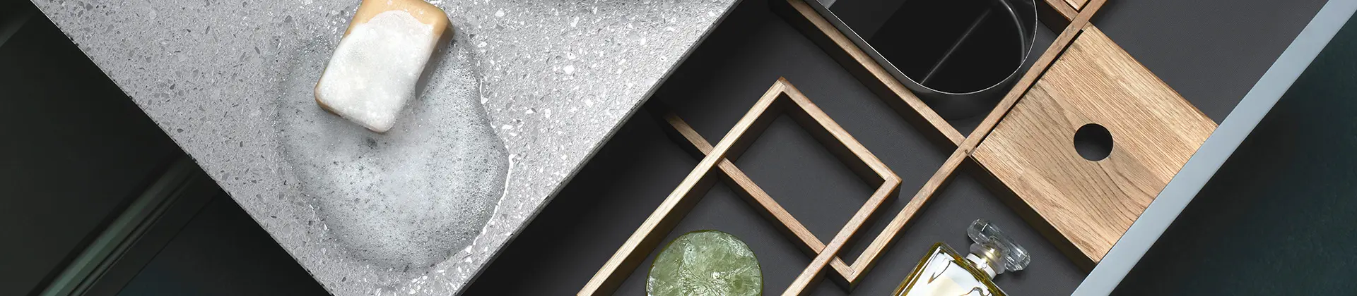 Badeværelsesmøbler