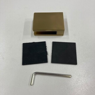 Gulvbeslag Infinity Brusevægge Messing (En Stk)